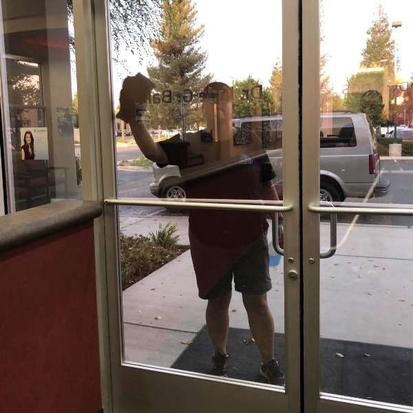 Commercial Window Cleaning in Handford CA